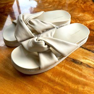 American Eagle Twist Chunk Sandal